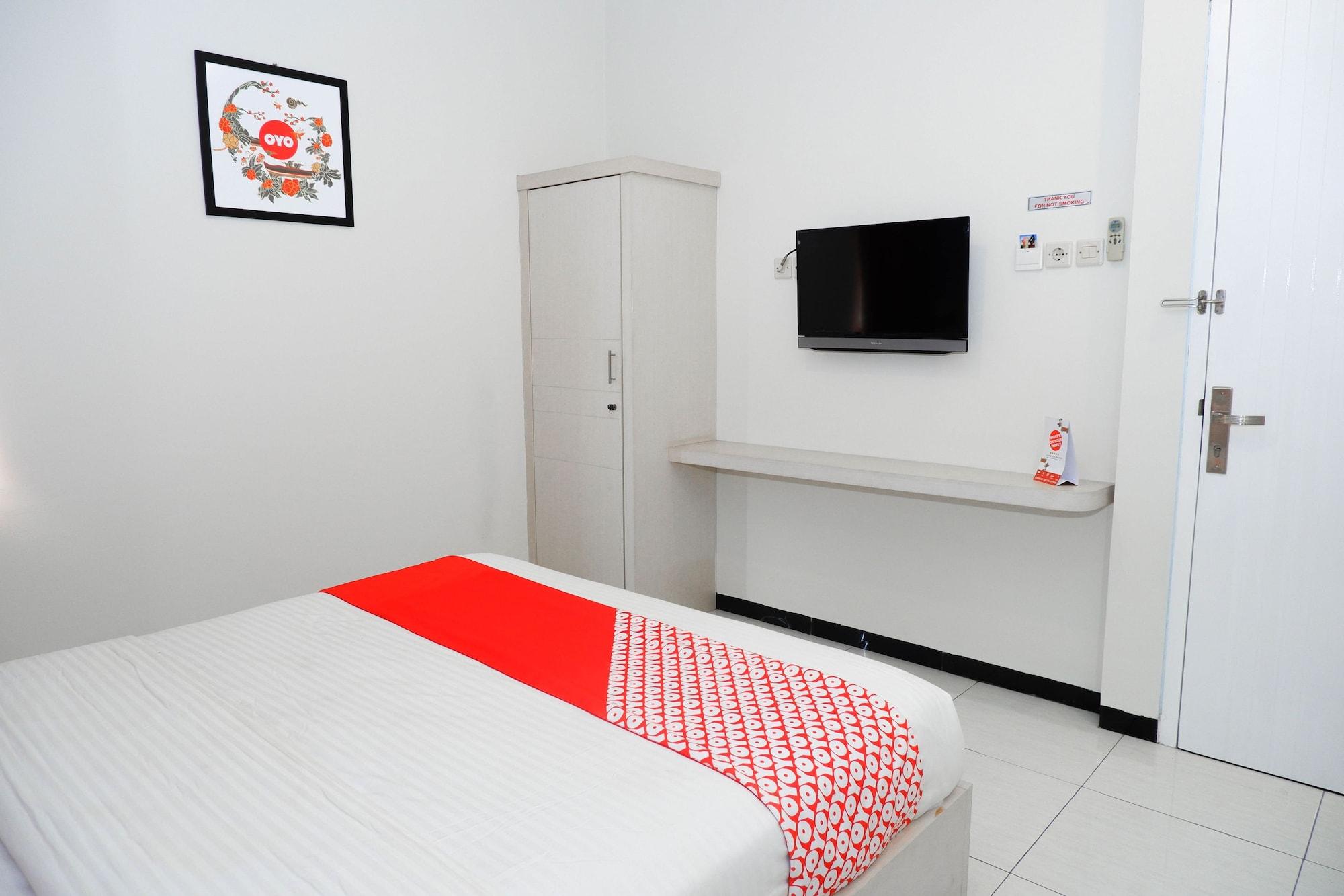 Sky Guesthouse Semarang Zewnętrze zdjęcie