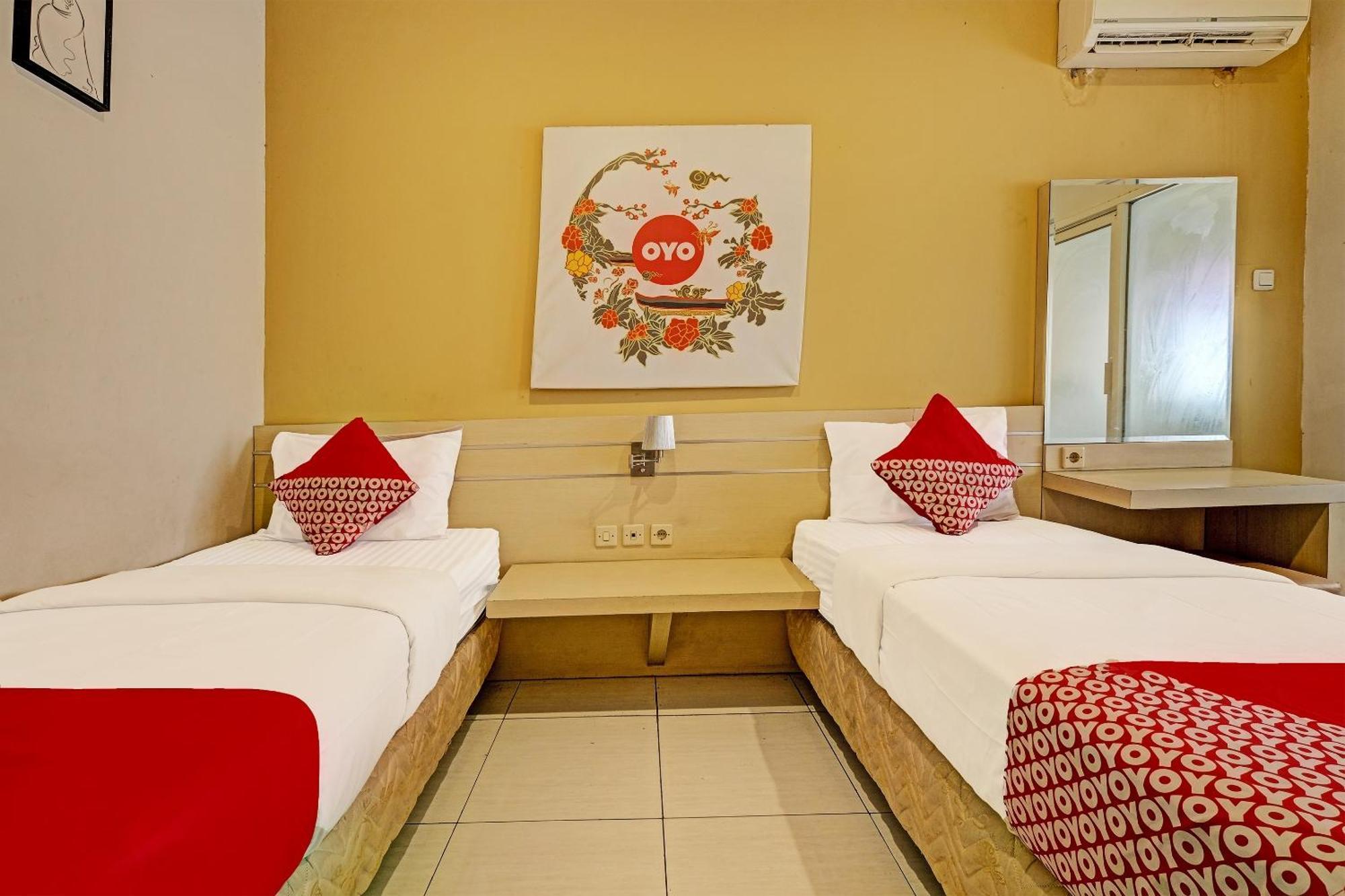 Sky Guesthouse Semarang Zewnętrze zdjęcie