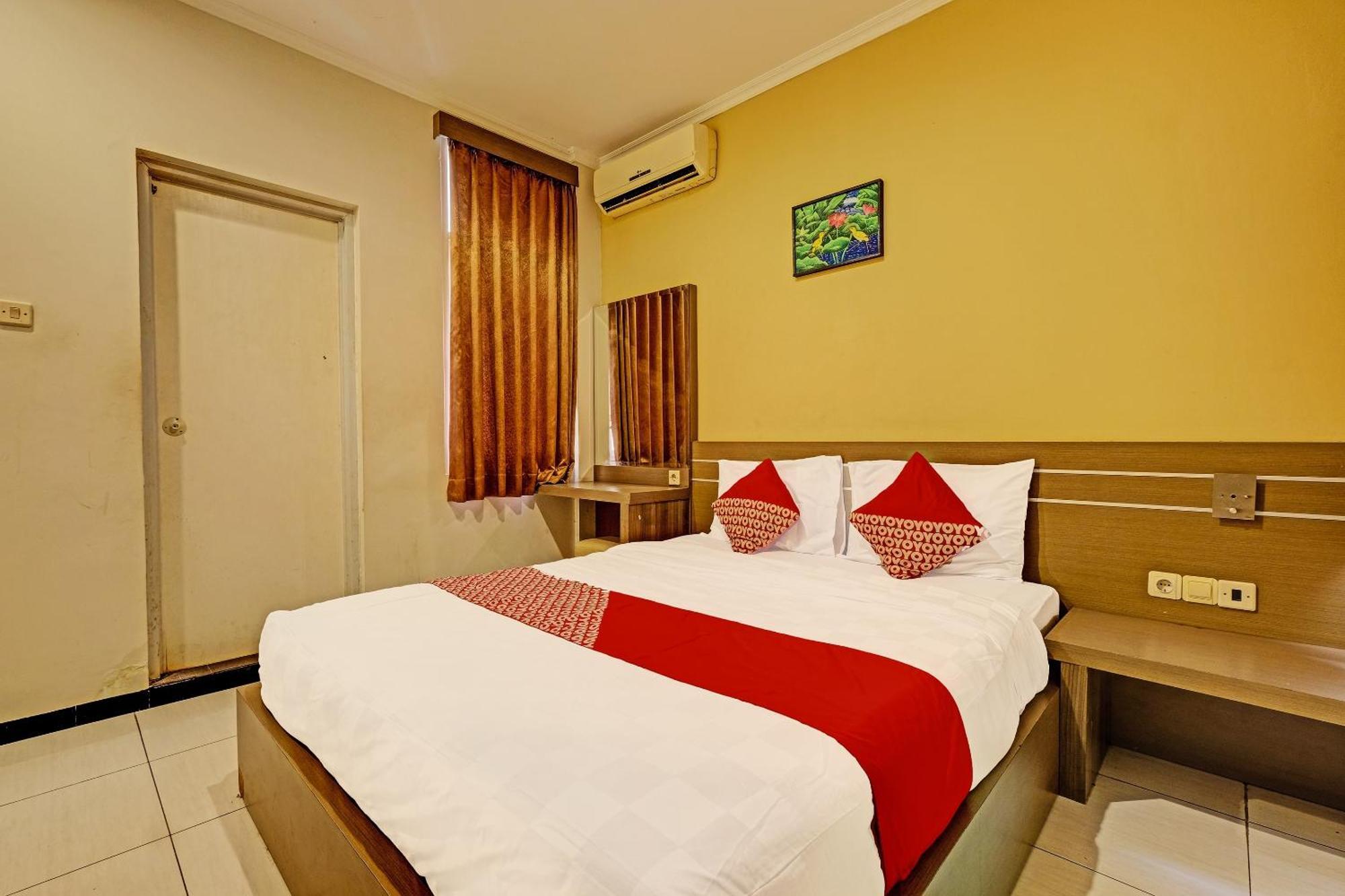 Sky Guesthouse Semarang Zewnętrze zdjęcie