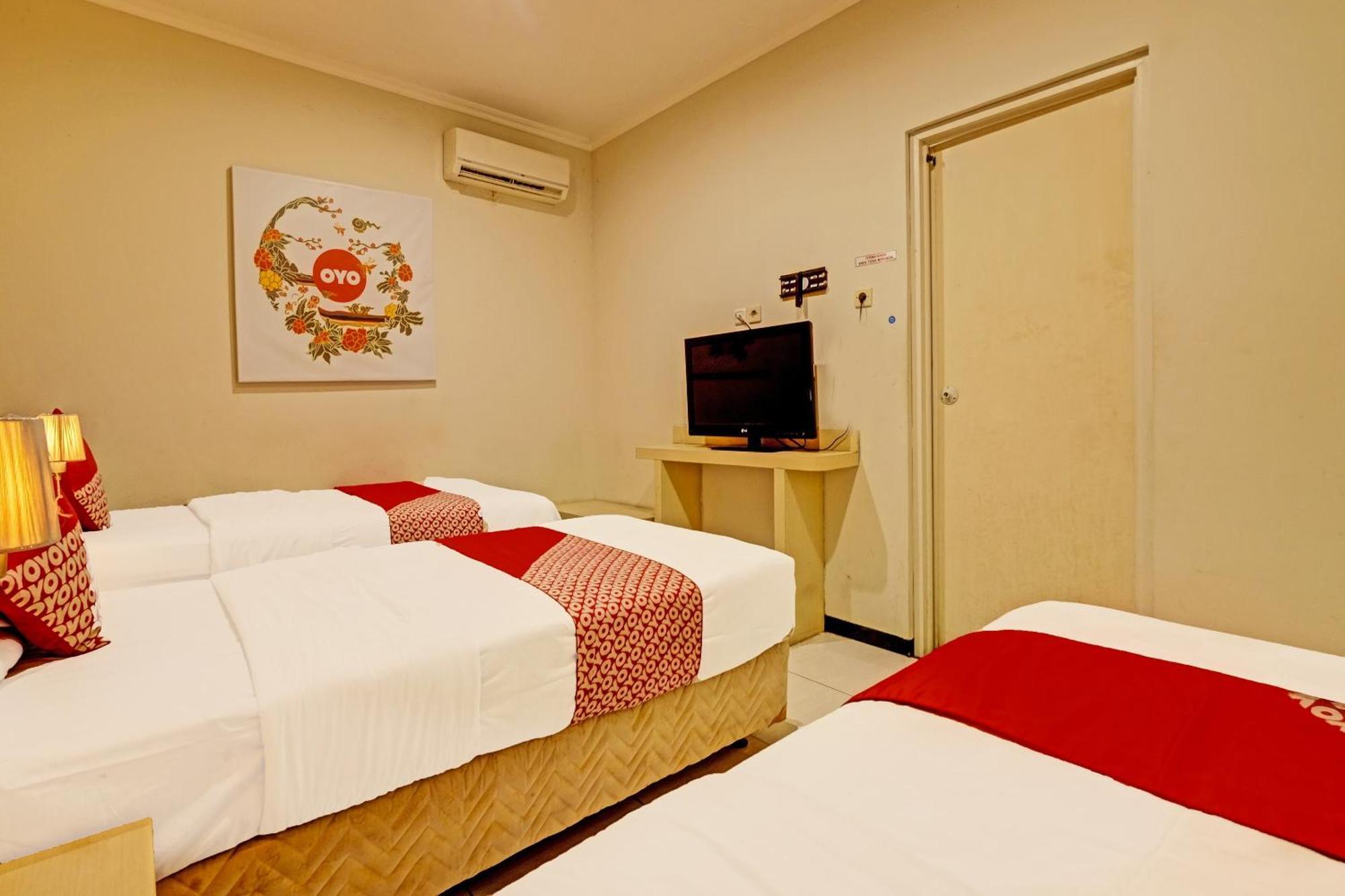 Sky Guesthouse Semarang Zewnętrze zdjęcie